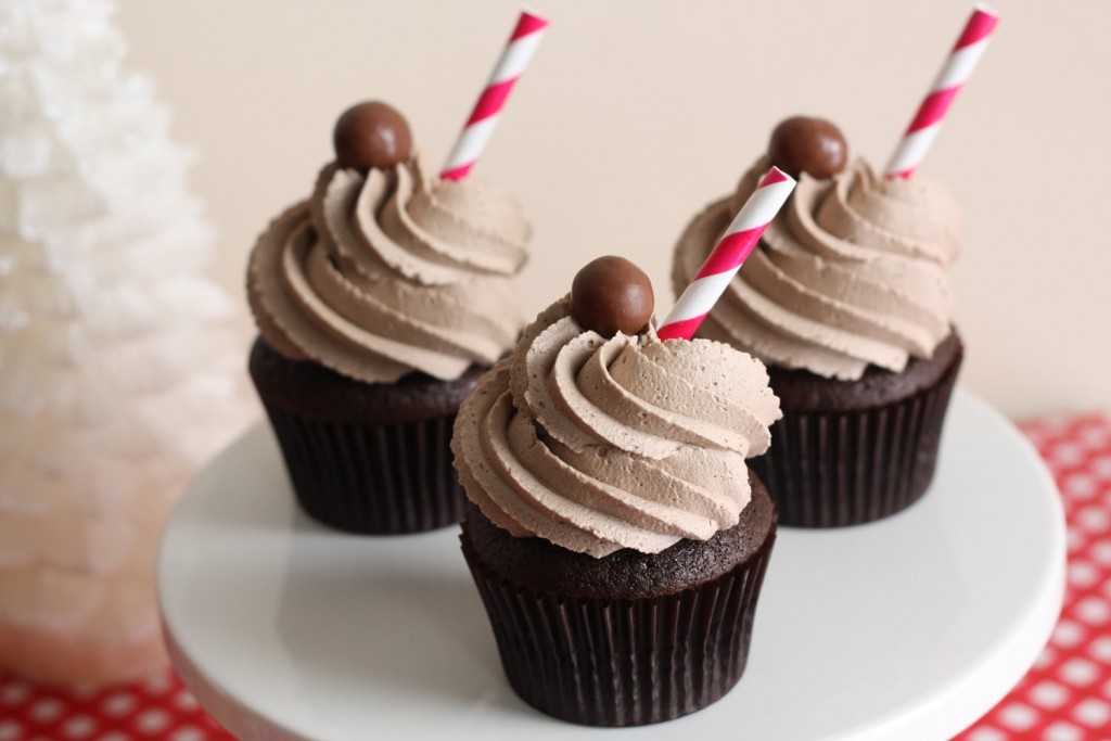 Chocolate-Malt-Cupcakes-3